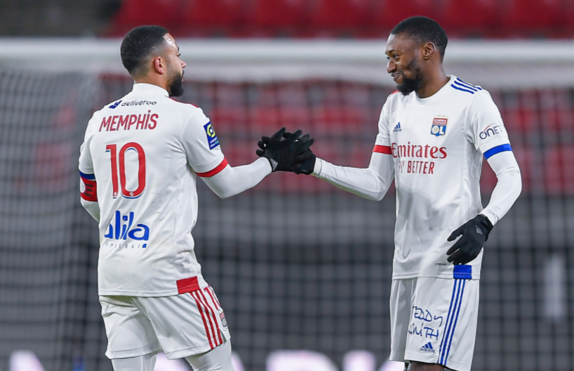 犹太巴黎风云再起轻取法甲冠军称号(图拉姆代表尤文获得了几座意甲冠军奖杯) 犹太巴黎风云再起轻取法甲冠军称号(图拉姆代表尤文获得了几座意甲冠军奖杯)